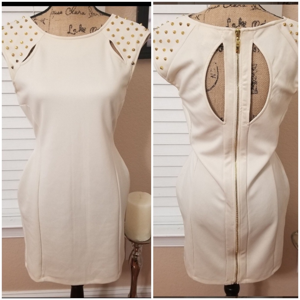 Arden B sz medium studded sleeve cut out back